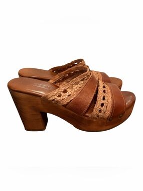 Bed Stu Tan Woven Leather Platform Sandals